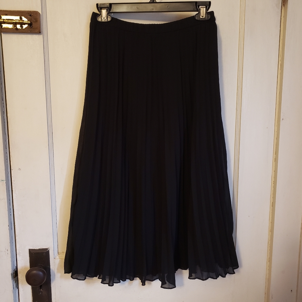 Divided by H&M Black Midi Pleated Skirt